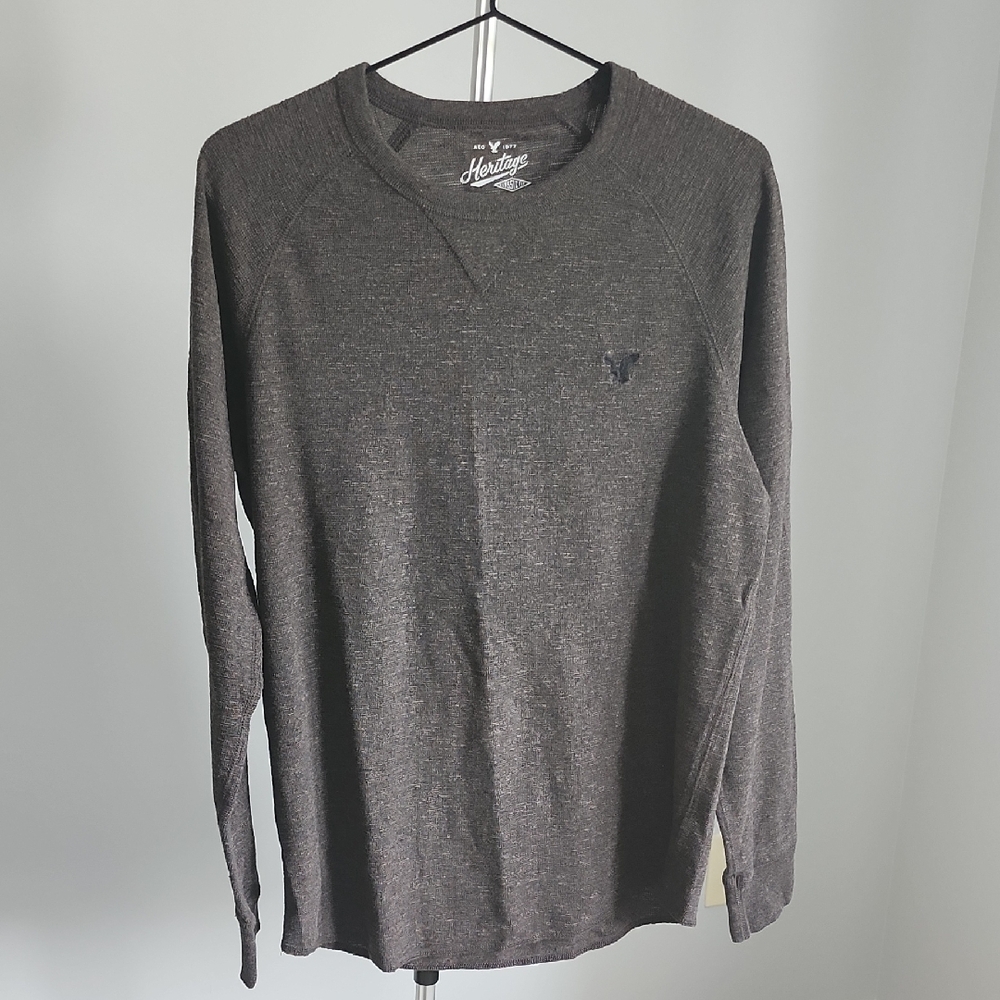 American Eagle Outfitters Grey Long Sleeve Tee